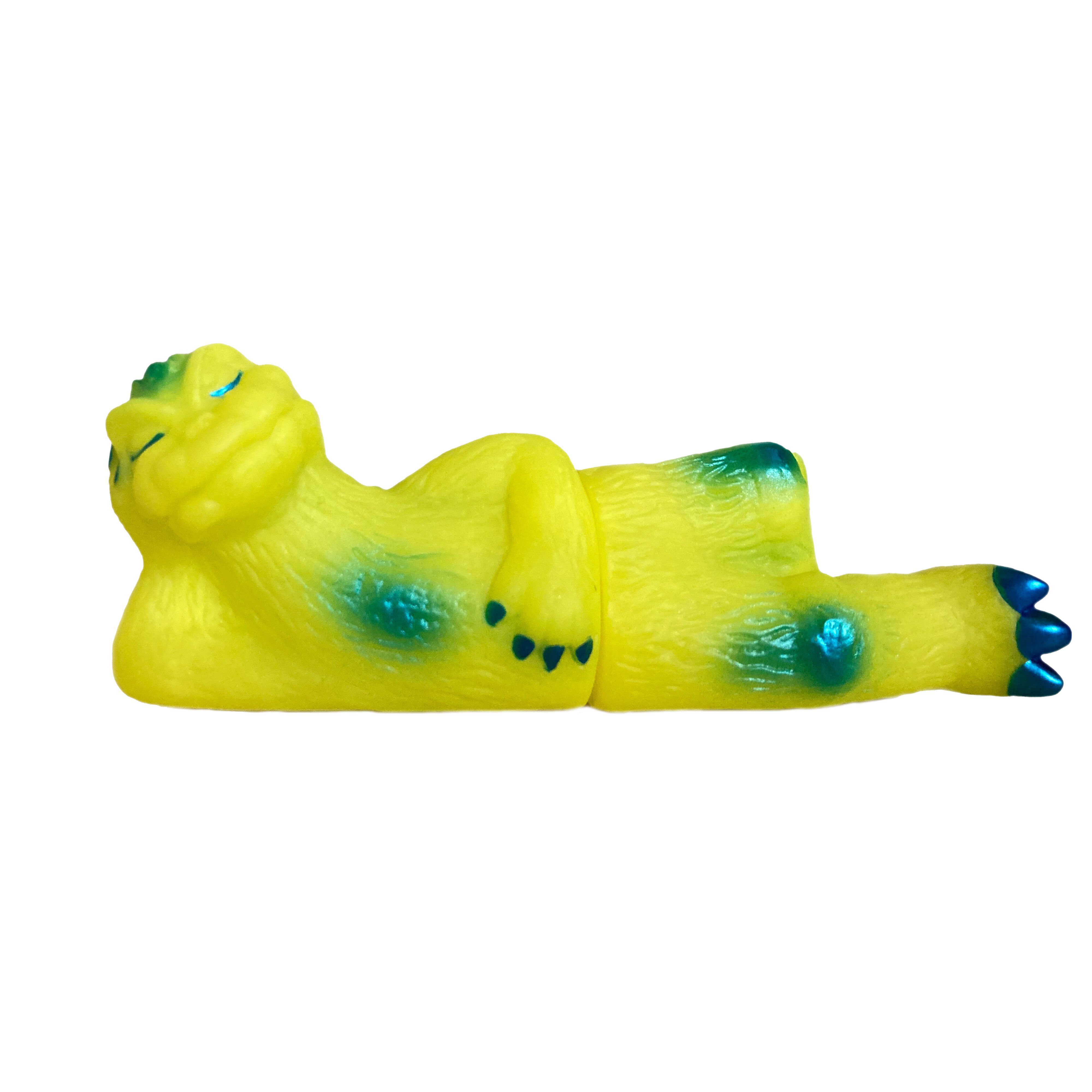 GODZILLA - Sleeping Vinyl Figure Fluorescent Yellow with Metallic Blue - Crunchyroll Exclusive